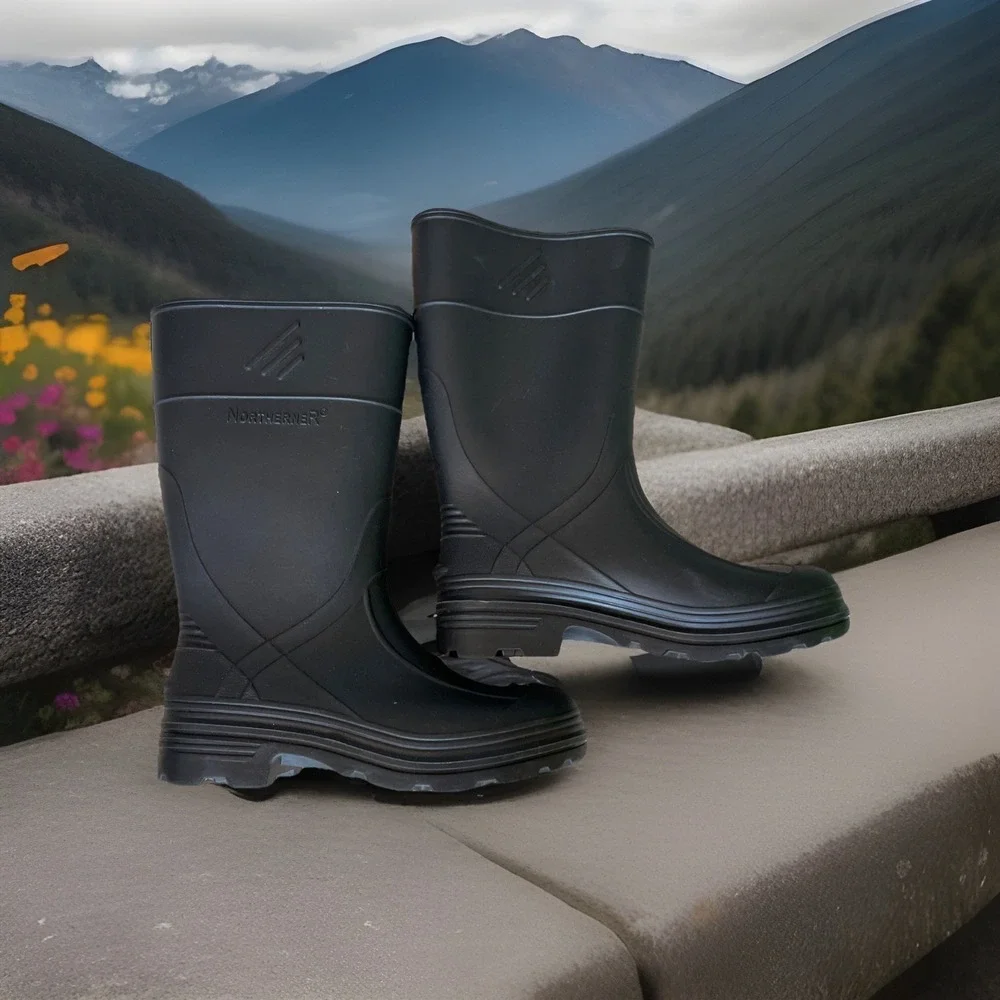 Northerner Youth Black Rubber Rain Boots Size 1